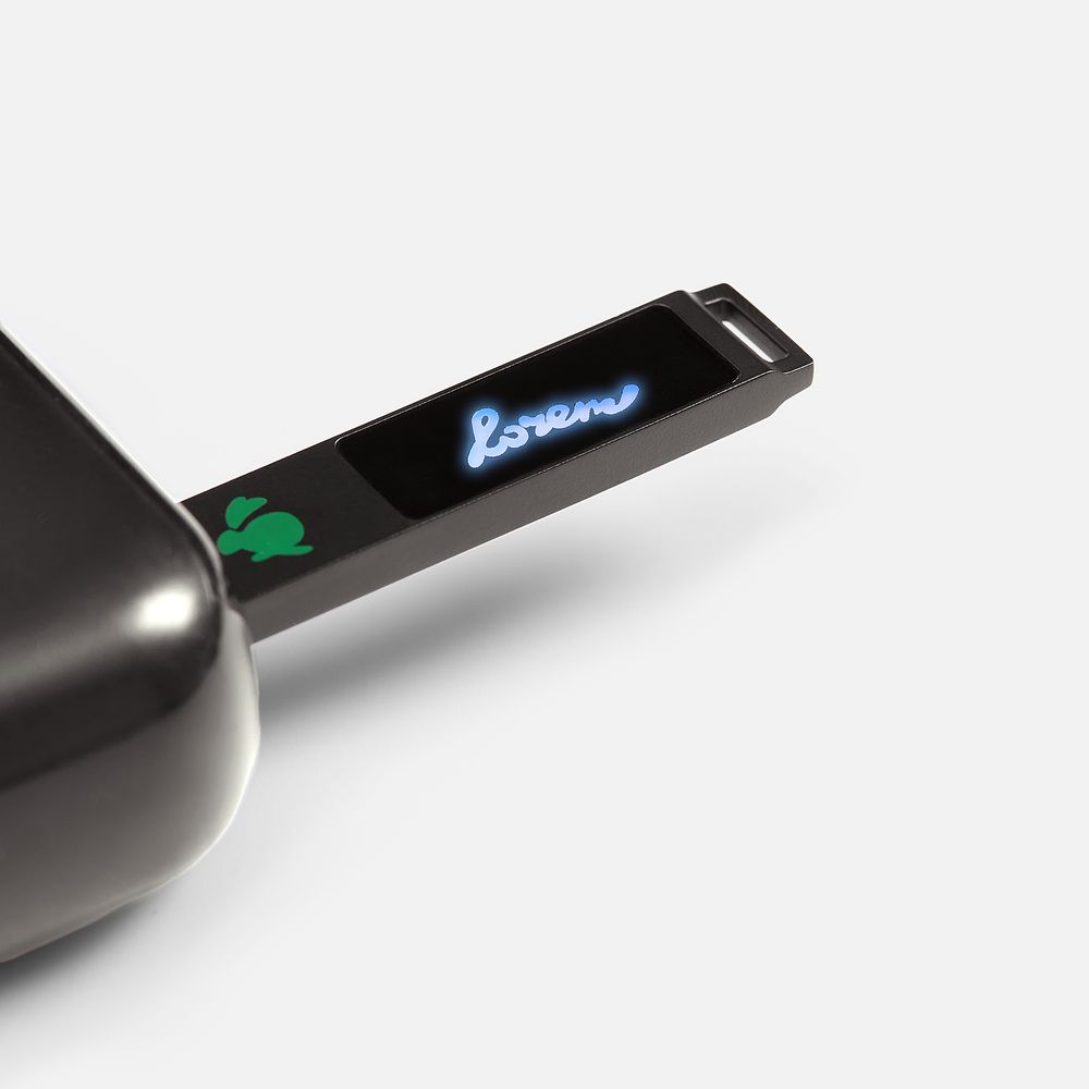 Флешка markBright Black с синей подсветкой, 32 Гб — изображение 4