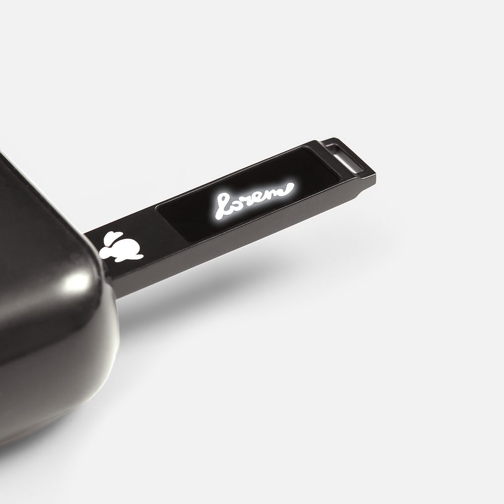 Флешка markBright Black с белой подсветкой, 32 Гб — изображение 4