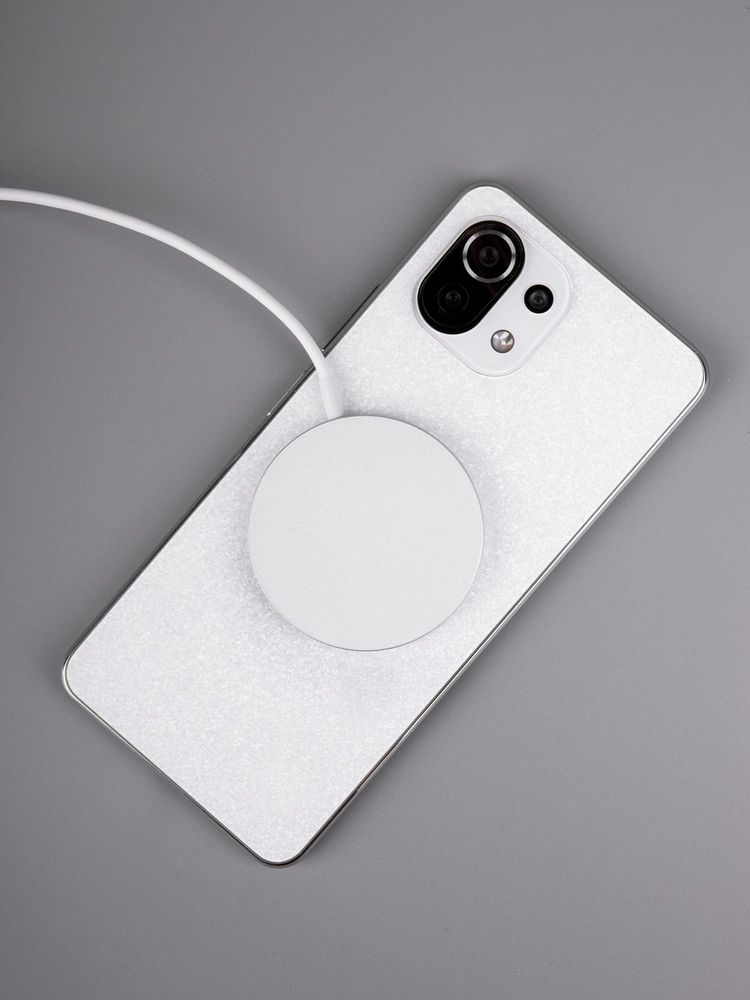 Беспроводное зарядное устройство с магнитами Magmate, серебристое — изображение 6