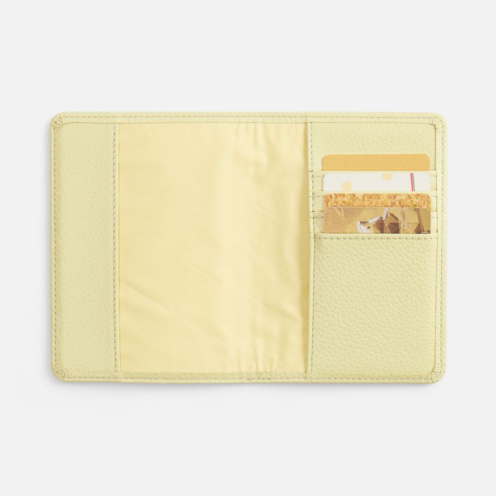 Обложка для паспорта Unison, светло-зеленая — изображение 5