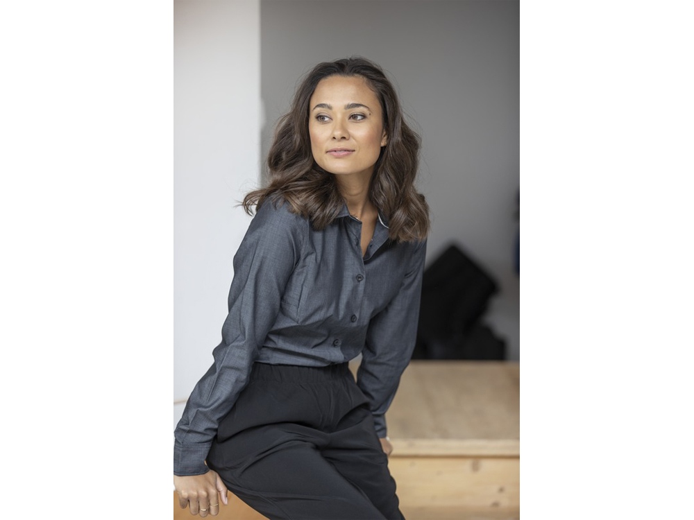 Cuprite Женская рубашка с длинным рукавом, изготовленная из натуральных материалов, которые отвечают стандарту GOTS - сплошной черный — изображение 4