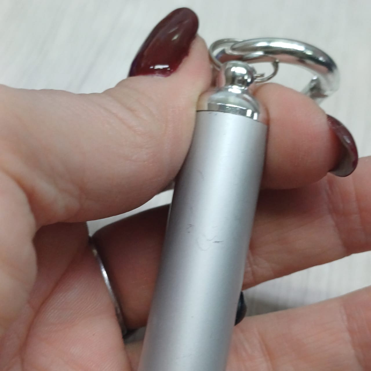 Брелок-фонарик Карабин, серебристый (Р) — изображение 7