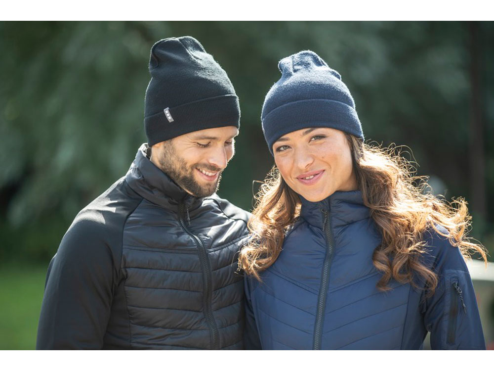 Hale, шапка из пряжи Polylana, черный — изображение 4