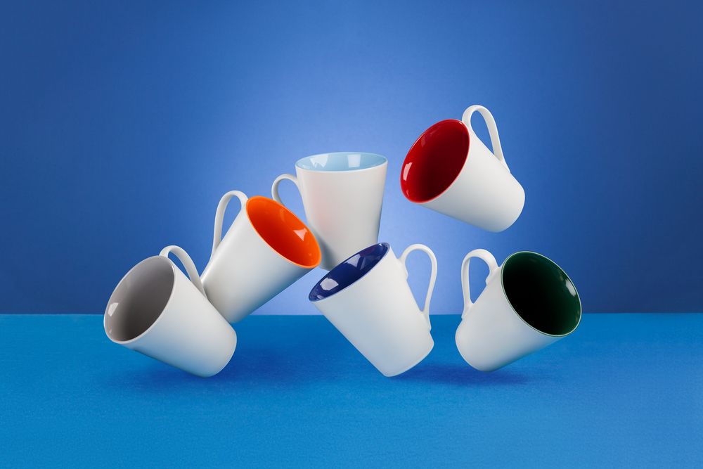 Кружка New Bell матовая, белая с голубым — изображение 4