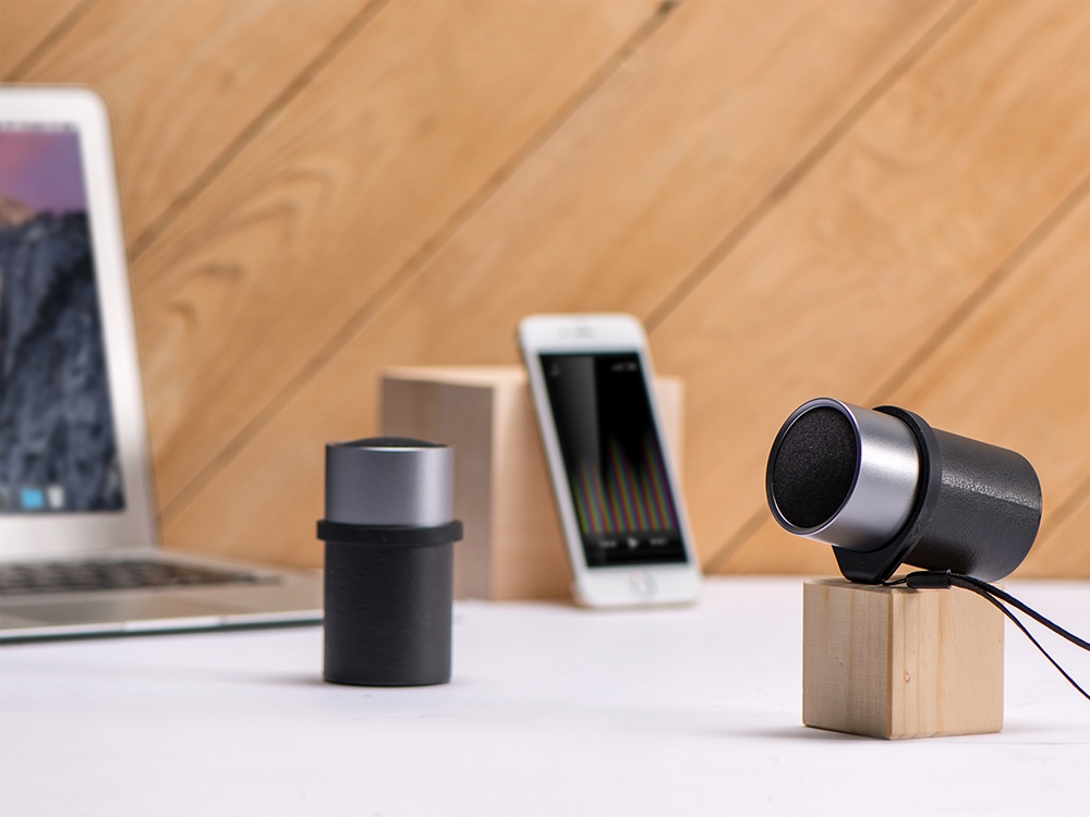 Портативные парные колонки Qjet TWS Mates с синими кольцами — изображение 8