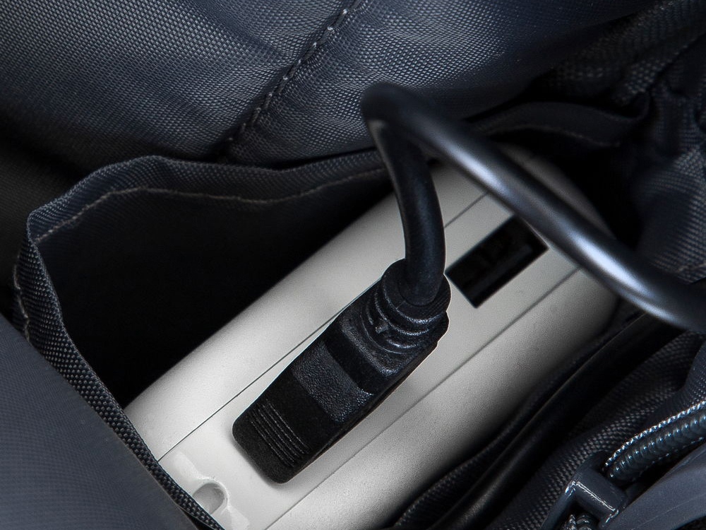 RIVACASE 7562 grey/dark blue рюкзак для ноутбука 15.6'', серый/темно-синий — изображение 14