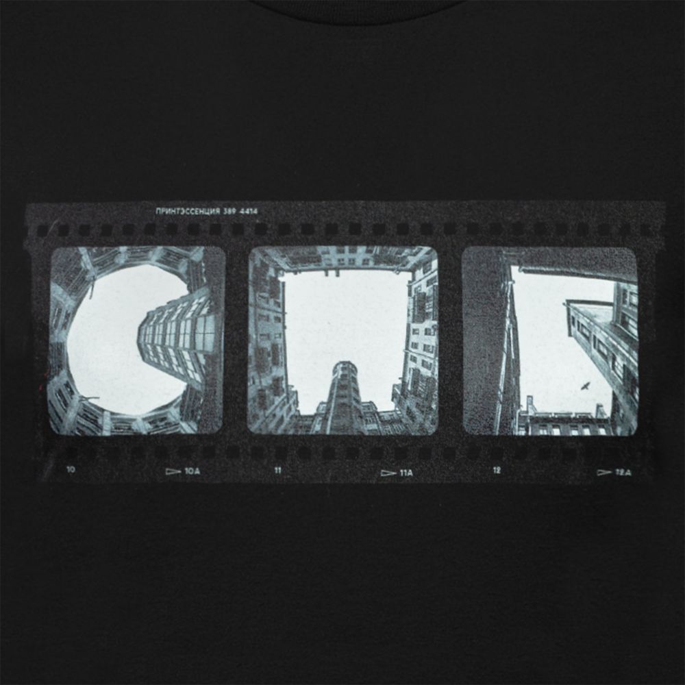 Футболка женская «Небо-душа», черная — изображение 2