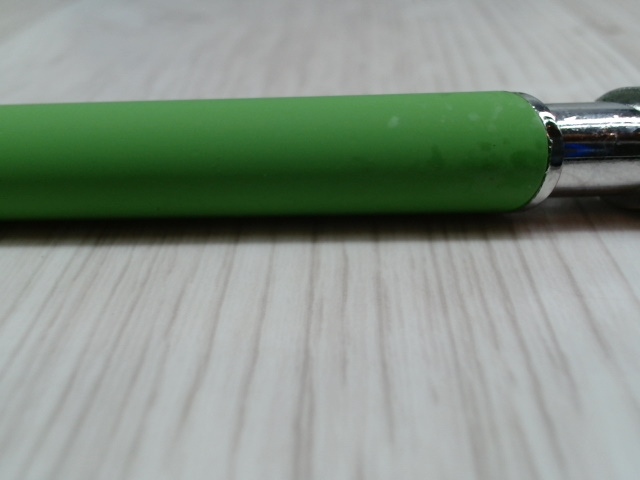 Ручка металлическая soft-touch шариковая со стилусом Sway, зеленое яблоко/серебристый (P) — изображение 4