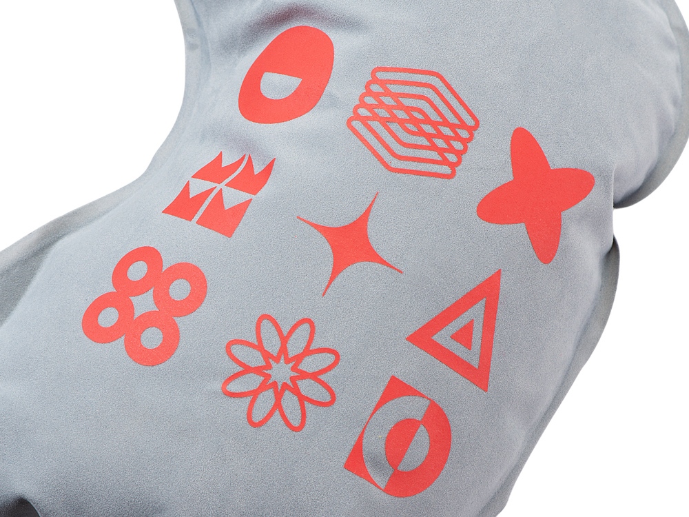 Подушка под шею с помпой Push, серый (термотрансфер) — изображение 3