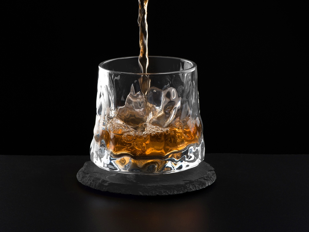 Вращающийся бокал для виски на сланцевом костере Bromo — изображение 2