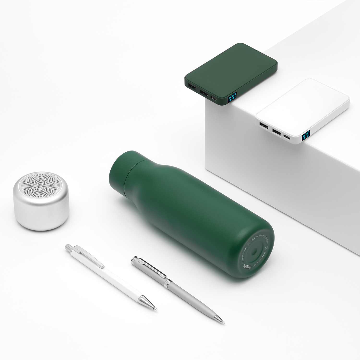 Внешний аккумулятор с подсветкой Анкор (Ancor) 5000 mAh, зеленый — изображение 4