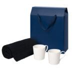 Подарочный набор Siena, Fado, темно-синий в коробке-пакете (две фарфоровых кружки, плед)