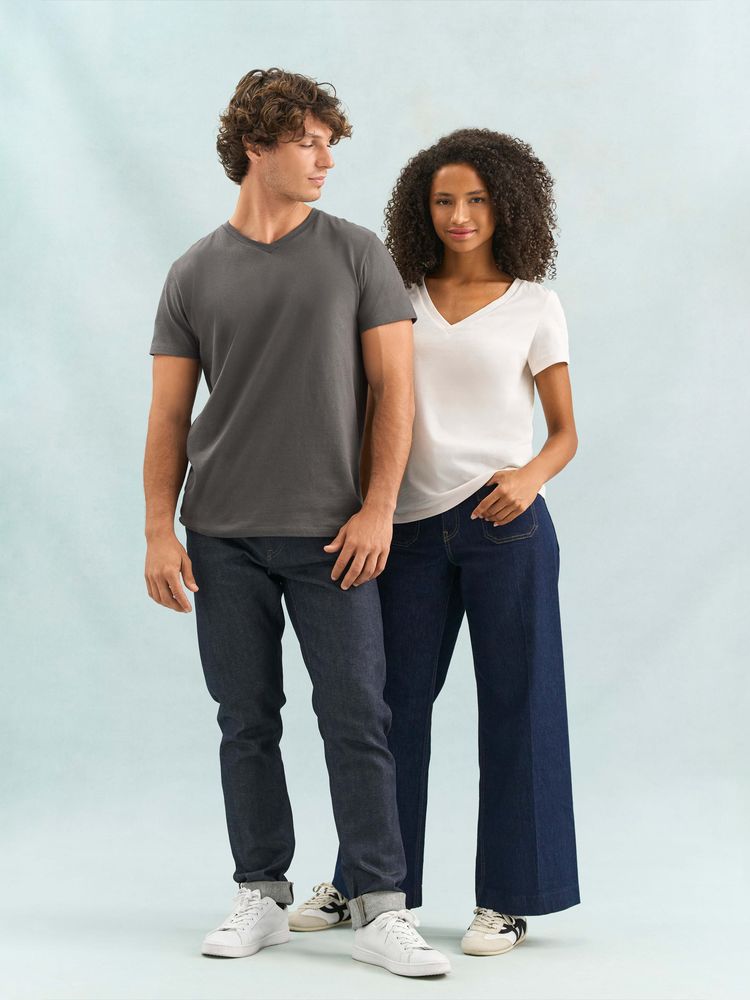 Футболка унисекс Regent с V-образным вырезом, молочно-белая — изображение 5