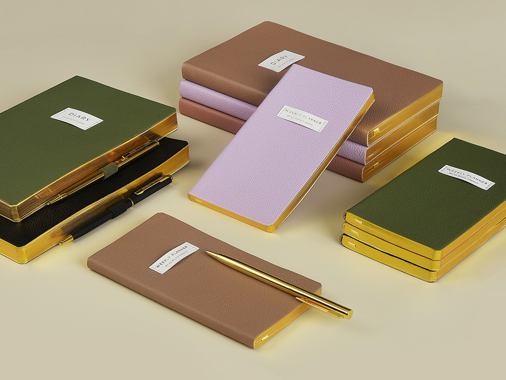 Еженедельник недатированный А6 Total beige с нашивкой, бежевый — изображение 8