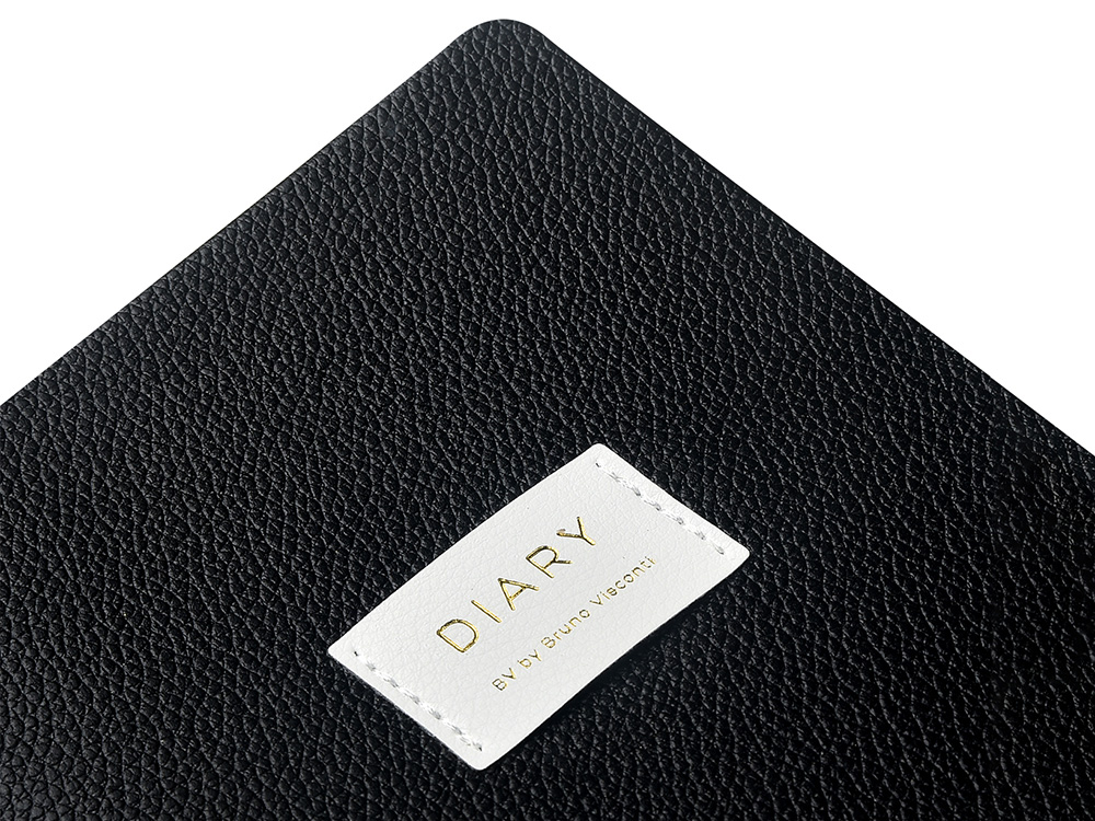 Ежедневник недатированный А5 Black с нашивкой, черный — изображение 3