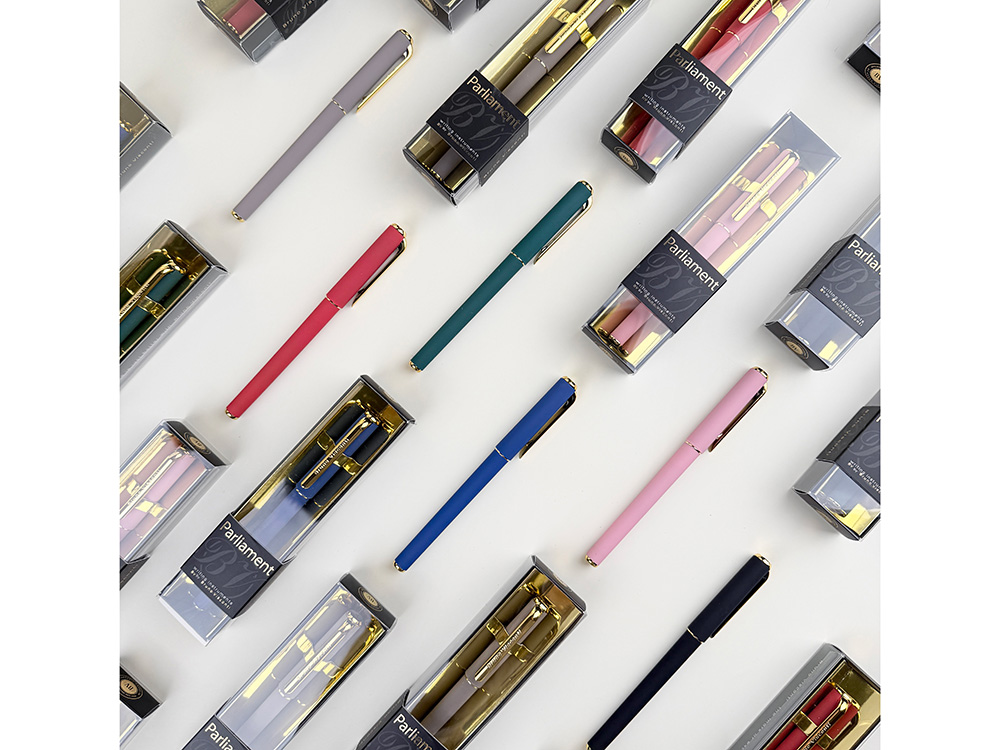 Ручка пластиковая шариковая Parliament, 0,7 мм, синие чернила, зеленый/золотистый — изображение 9