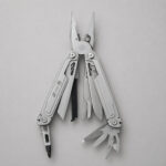 Мультитул Stinger, 113 х 22 мм, 21 функция, сталь, серебристый, в картонной коробке, в комплекте нейлоновый чехол